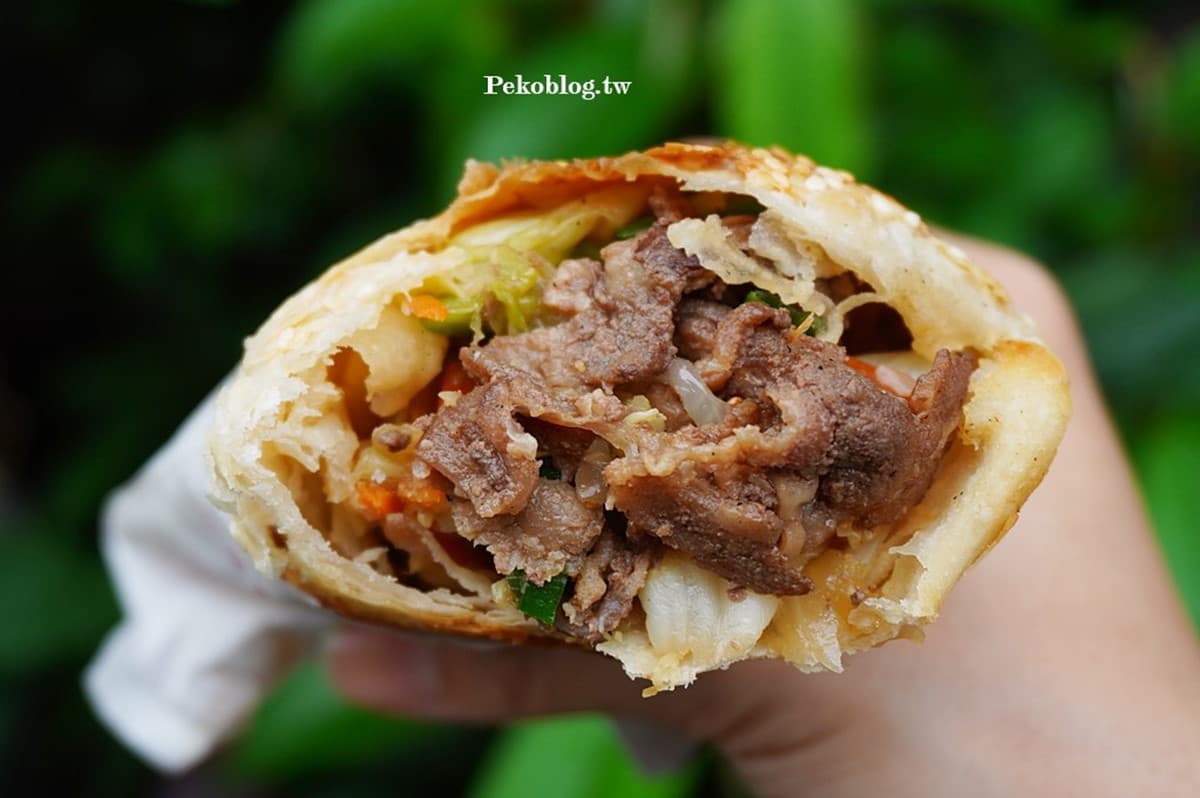 老字號蒙古烤肉「唐宮」還魂!二代燒餅店人氣超夯,香Q黑糖珍珠假日獨賣 老字號蒙古烤肉「唐宮」還魂!二代燒餅店人氣超夯,香Q黑糖珍珠假日獨賣