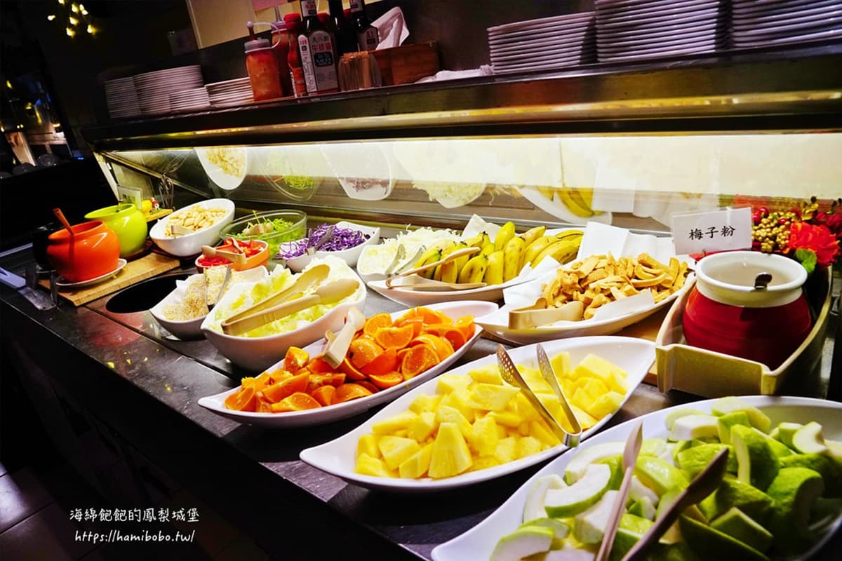 410元嗑排餐＋自助吧吃到飽！經營29年高CP值牛排店，熱炒、濃湯、水果無限吃