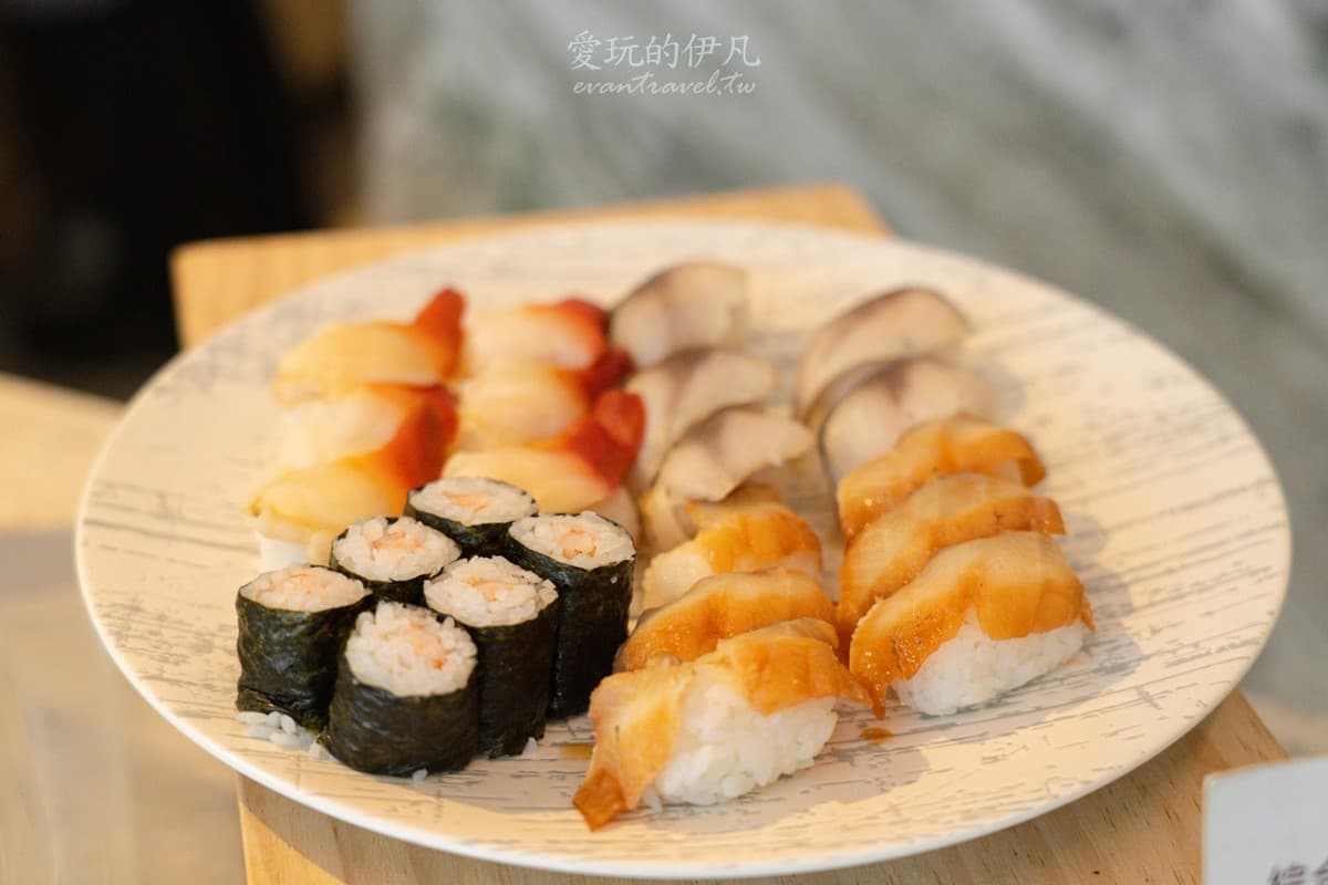 高雄前鎮最強吃到飽!26樓爽嗑海鮮、肉食、生啤酒,刷「這張卡」爽享5折 高雄前鎮最強吃到飽!26樓爽嗑海鮮、肉食、生啤酒,刷「這張卡」爽享5折