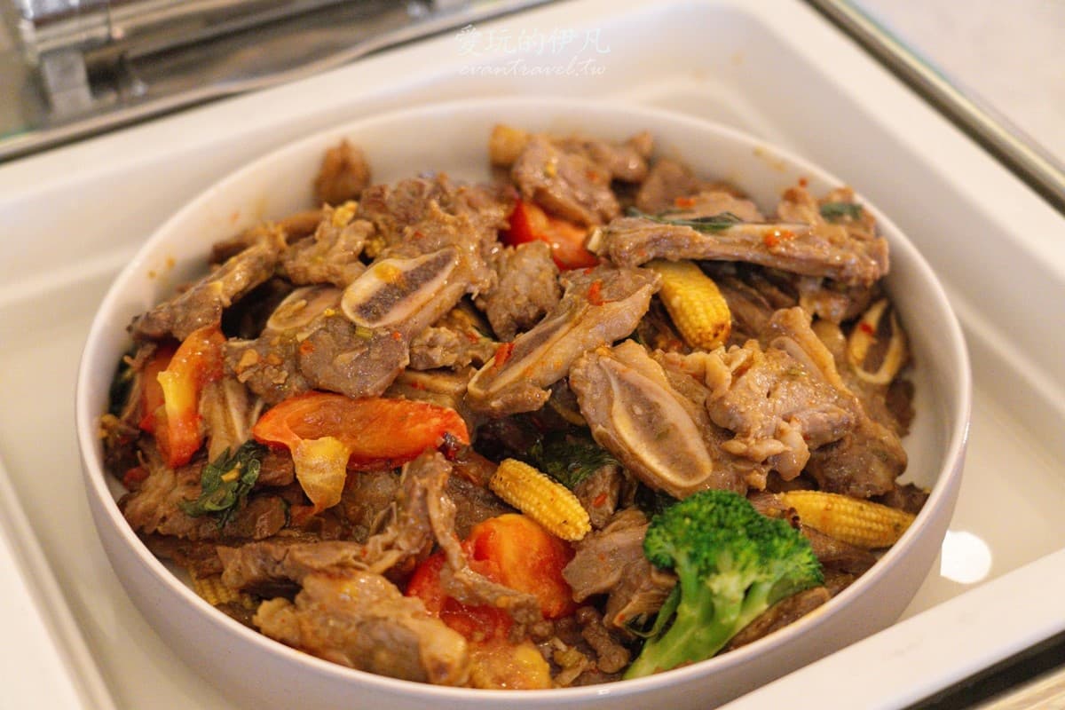 高雄前鎮最強吃到飽!26樓爽嗑海鮮、肉食、生啤酒,刷「這張卡」爽享5折 高雄前鎮最強吃到飽!26樓爽嗑海鮮、肉食、生啤酒,刷「這張卡」爽享5折