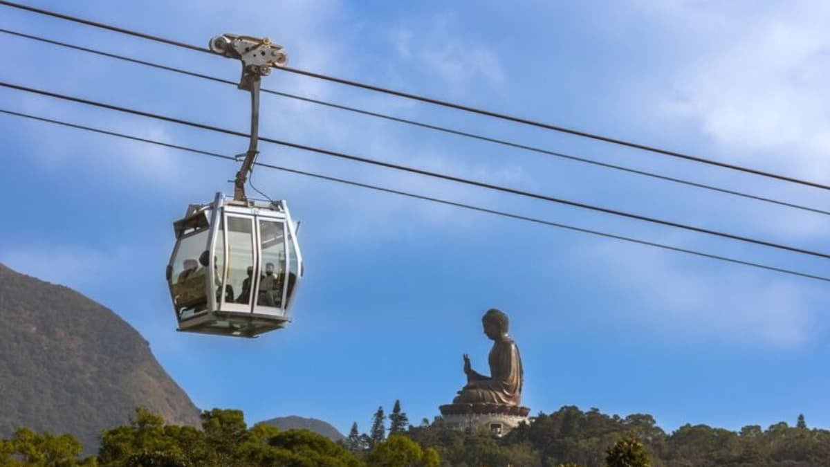 纜車共分成全景纜車、水晶車廂、標準車廂。（圖片來源：昂坪360）