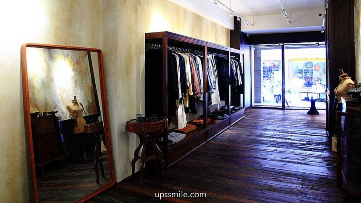 入店會先看到販售福士、設計品牌的選物專區。（圖片來源：Upssmile向上的微笑萍子）