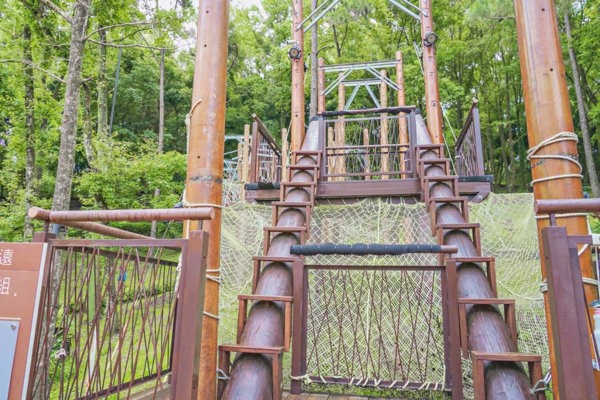 破萬坪「森林遊樂場」在這!獨木橋、跳跳床玩完回家秒睡,還能泡腳、走步道 破萬坪「森林遊樂場」在這!獨木橋、跳跳床玩完回家秒睡,還能泡腳、走步道