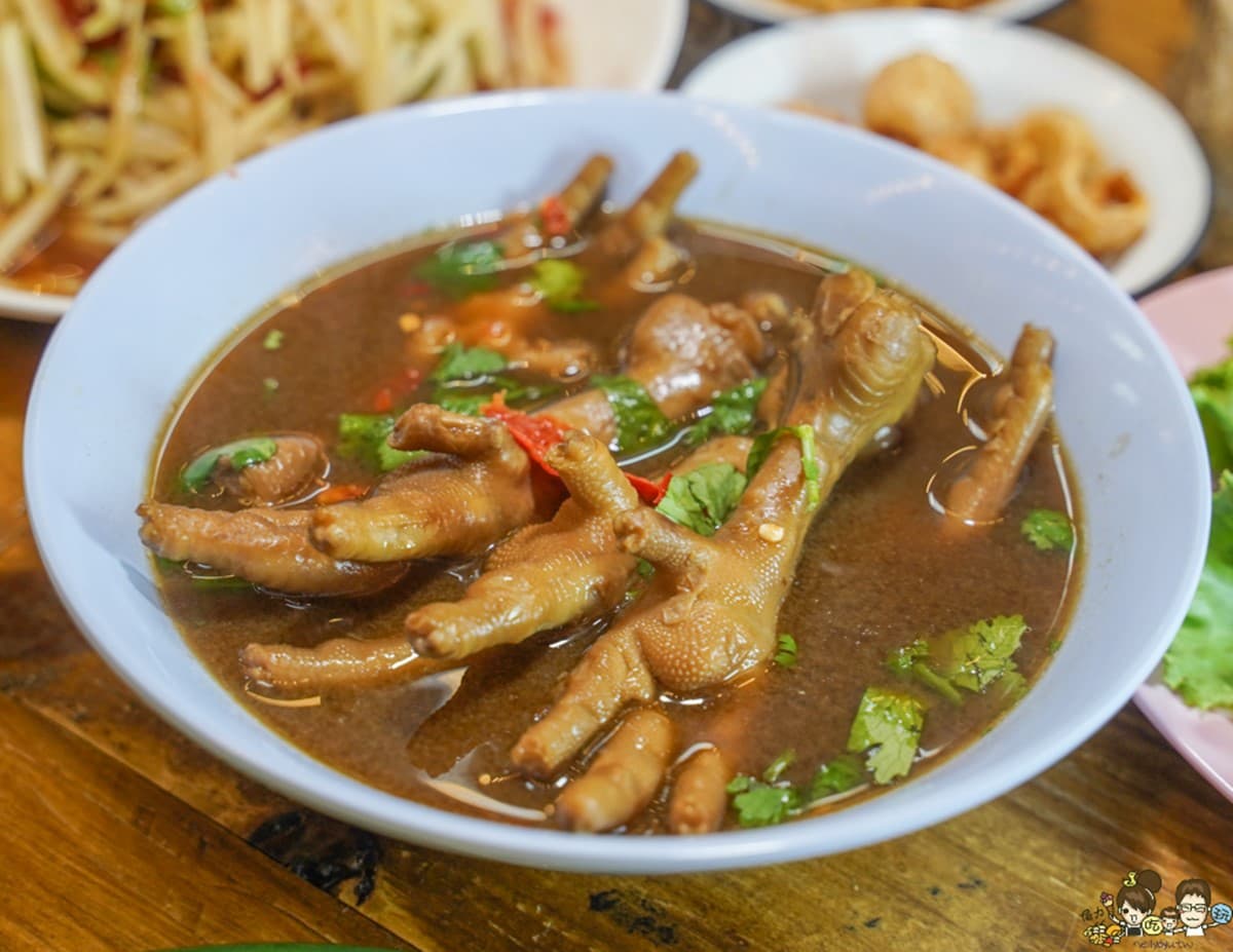 【新開店】泰國夜市搬來台!正宗泰式街頭小吃在高雄,爽嗑泰味燒烤、涼拌菜 【新開店】泰國夜市搬來台!正宗泰式街頭小吃在高雄,爽嗑泰味燒烤、涼拌菜