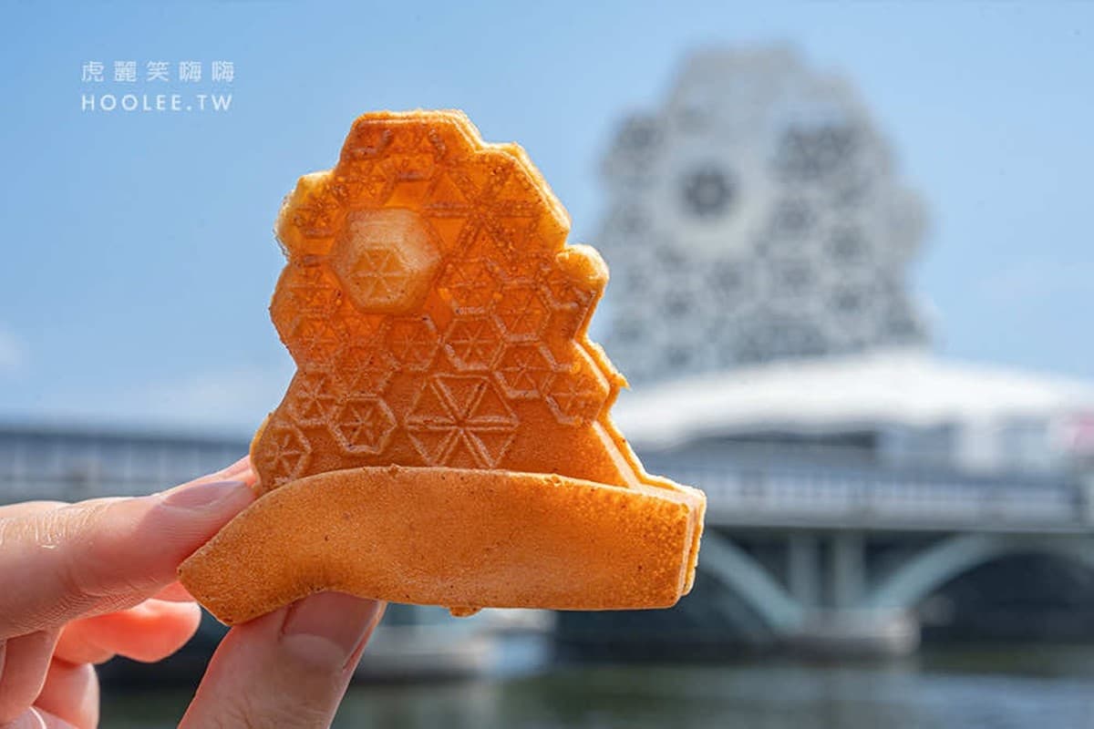 高雄景點變身雞蛋糕！85大樓、流行音樂中心、龍虎塔神還原，療癒鴨鴨燒必買