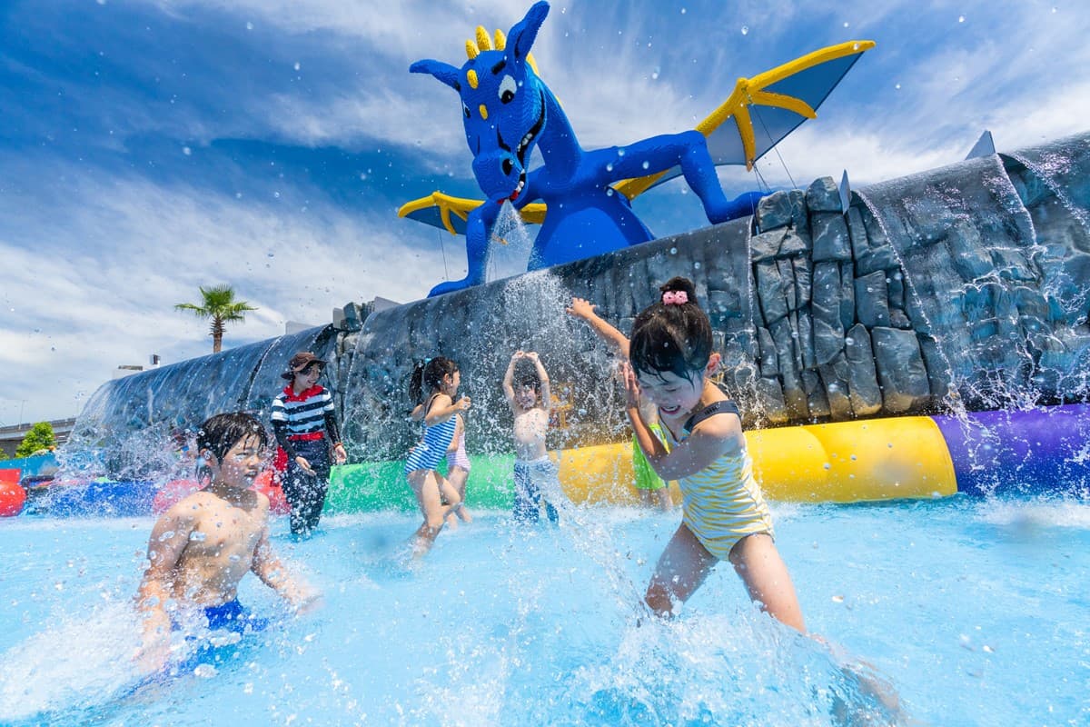 衝樂高樂園玩水!體驗超狂「1.2噸瀑布、5樓高水柱」,還有全新幼兒親水區 衝樂高樂園玩水!體驗超狂「1.2噸瀑布、5樓高水柱」,還有全新幼兒親水區