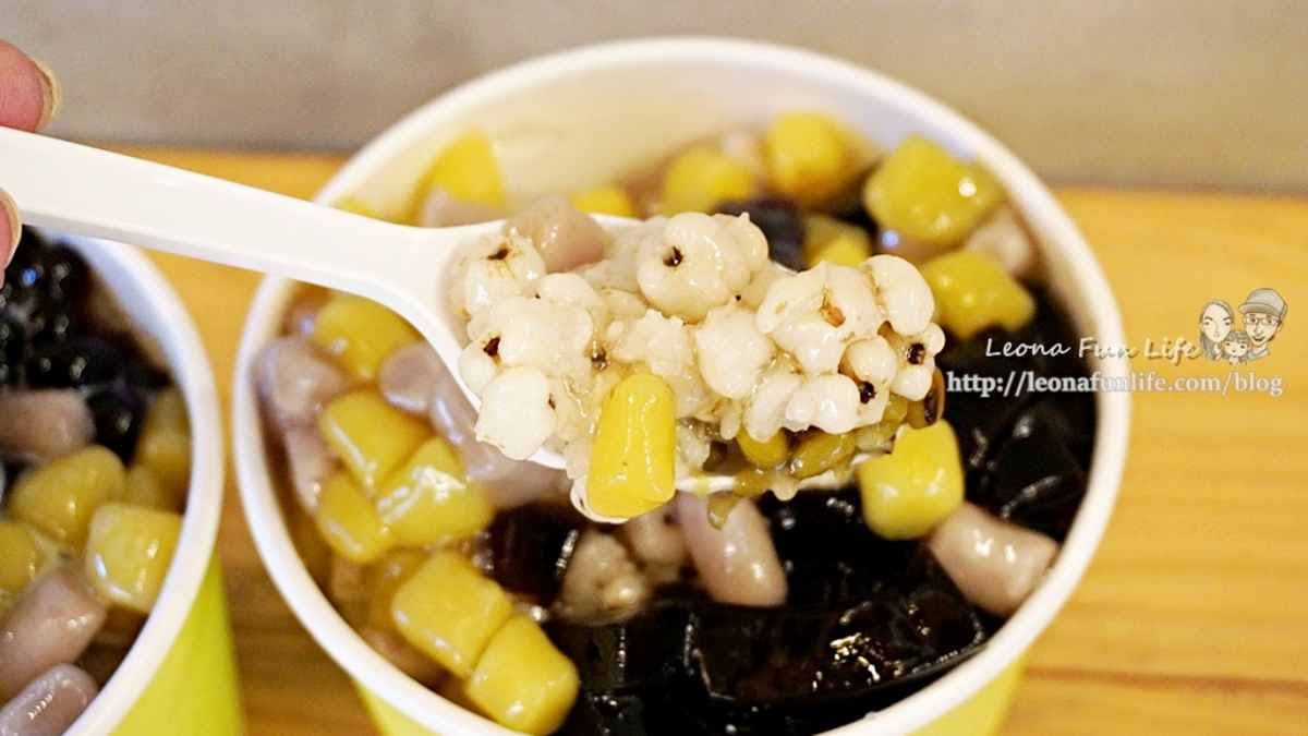 推薦綠豆＋薏仁的組合，薏仁大顆、口感綿密。（圖片來源：Leona fun life-利歐娜。樂生活）