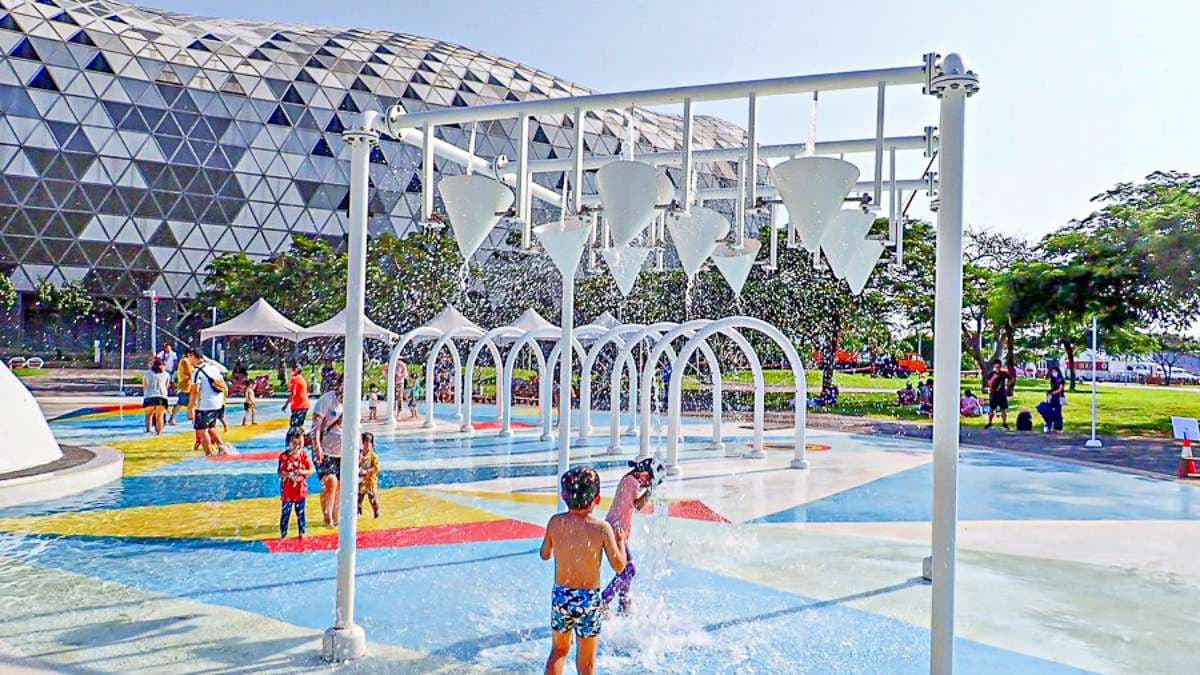 高雄玩水這10個地方超涼快！免費踩水公園、無邊際海景、滑水道五星飯店
