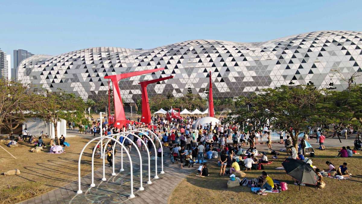 廣受歡迎的星光水岸公園位於高雄展覽館旁。（圖片來源：高雄市政府）