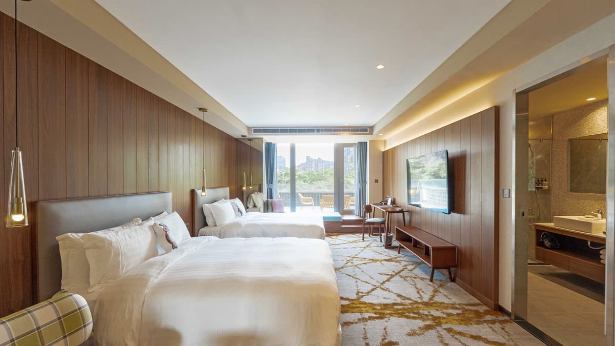 豪華驚豔陸台房足足有25坪，還有獨立陽台。（圖片來源：HOME HOTEL）