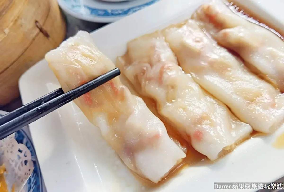 號稱「全台最便宜港點」藏這!燒賣、鳳爪通通50元,假日限定排隊夯翻 號稱「全台最便宜港點」藏這!燒賣、鳳爪通通50元,假日限定排隊夯翻