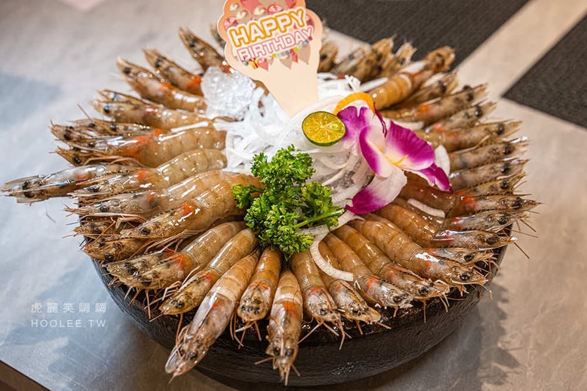 高雄298元火鍋吃到飽！近百種自助吧食材無限供應，壽星優惠幾歲送幾隻蝦