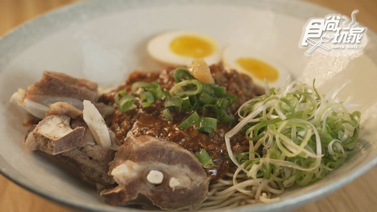 羊肉控快衝！限定「豪華羊肉拉麵」羊油噴香，羊絞肉搭乾拌麵鹹香夠味