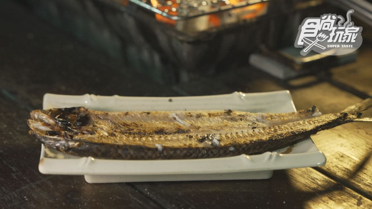 「飛魚一夜干」魚肉仍保持濕潤，口感鮮美。