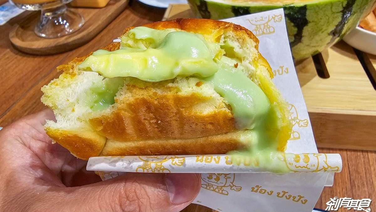 必吃的爆餡烤麵包口味推薦「招牌香蘭醬」，鹹中帶甜超唰嘴。（圖片提供：剎有其食）