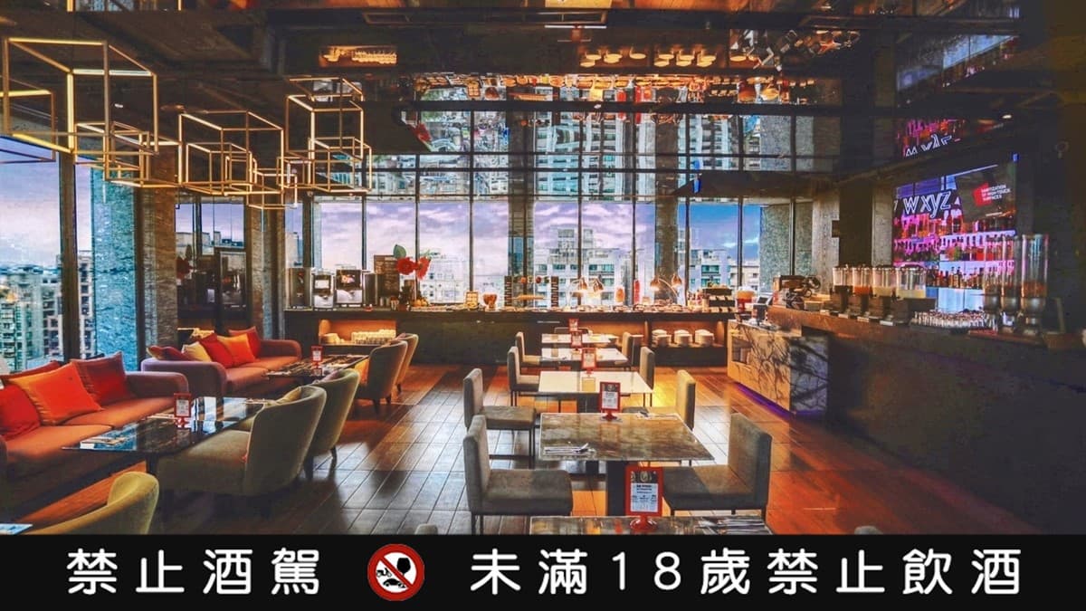 館內設計以現代風格搭配燈光效果。（圖片提供：台北中山雅樂軒酒店）