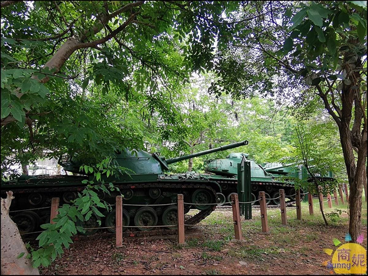 台中人免費玩水！公園戲水區「噴水槍、水霧隧道」超消暑，22公尺溜滑梯放電