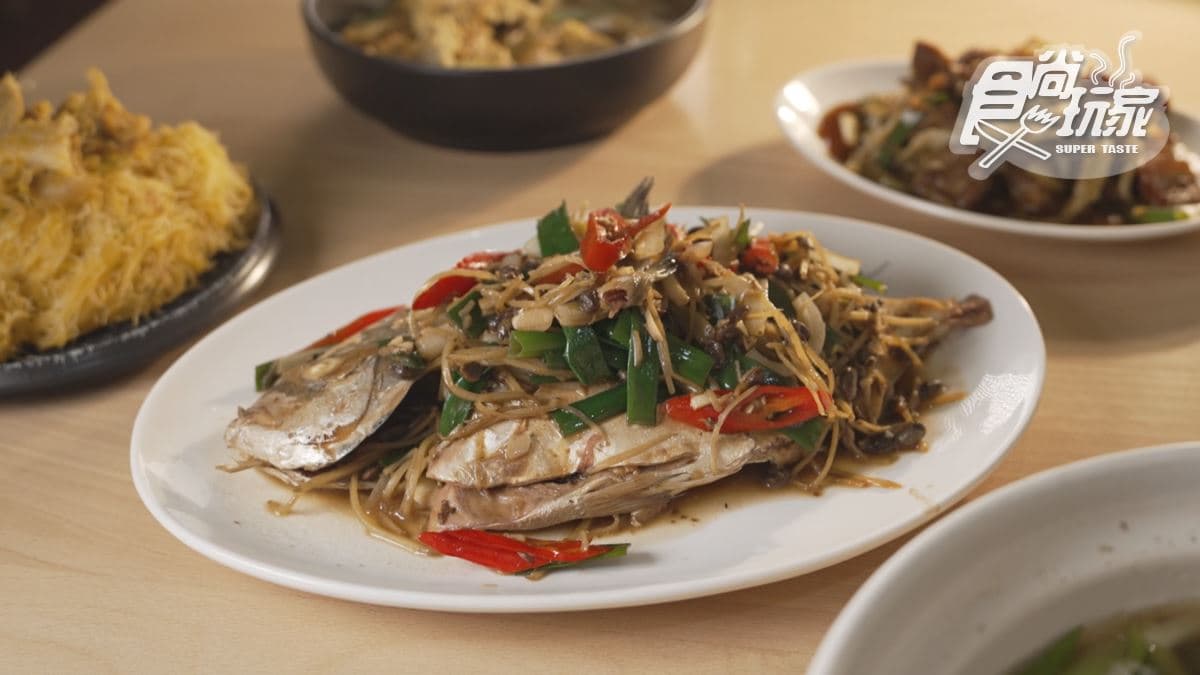 每道菜均價在100～300元左右。