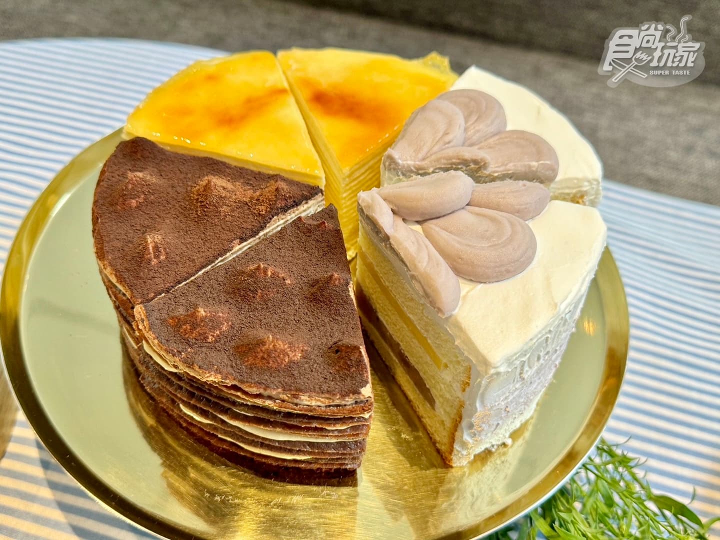 星巴克「隱藏版焦糖神飲」這樣喝！買飲料免費送小熊布章，５大夏日亮點整理