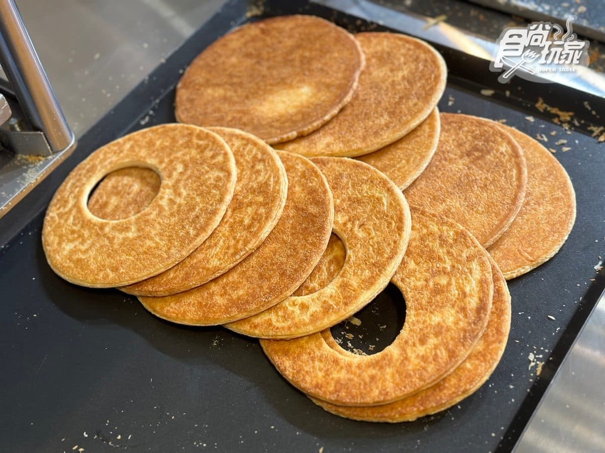 「唱片千層酥」北部獨賣!8種單一口味+7種半半組合,爆餡抹茶草莓超犯規 「唱片千層酥」北部獨賣!8種單一口味+7種半半組合,爆餡抹茶草莓超犯規