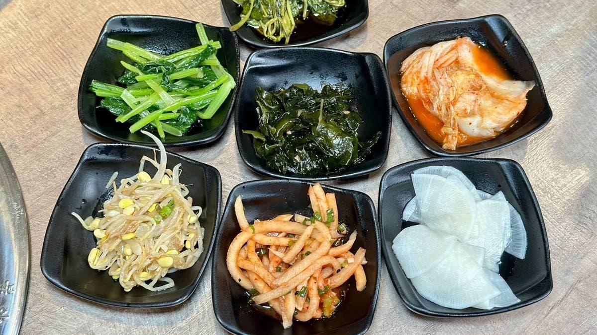 內用可享７種韓式小菜吃到飽，口味也都不錯。（圖片來源：跟著Donna一起吃喝玩樂）