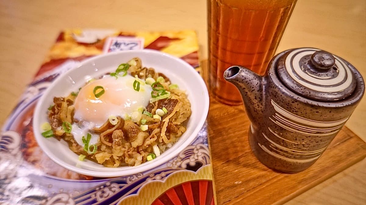 吉豚屋買一送一!憑證件免費送「腰內豬排」,壽喜燒牛丼+飲料只要99元爽吃 吉豚屋買一送一!憑證件免費送「腰內豬排」,壽喜燒牛丼+飲料只要99元爽吃