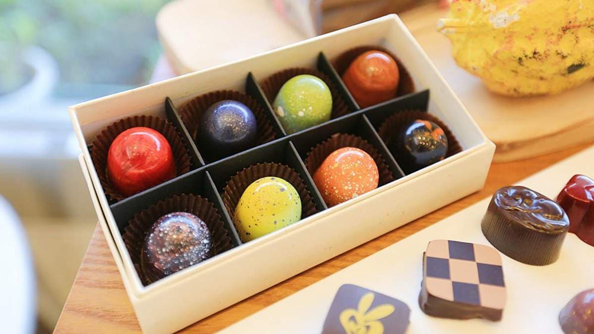超夢幻的「星空巧克力禮盒」是送禮人氣首選。（圖片來源：豬飛小姐的彩色生活）