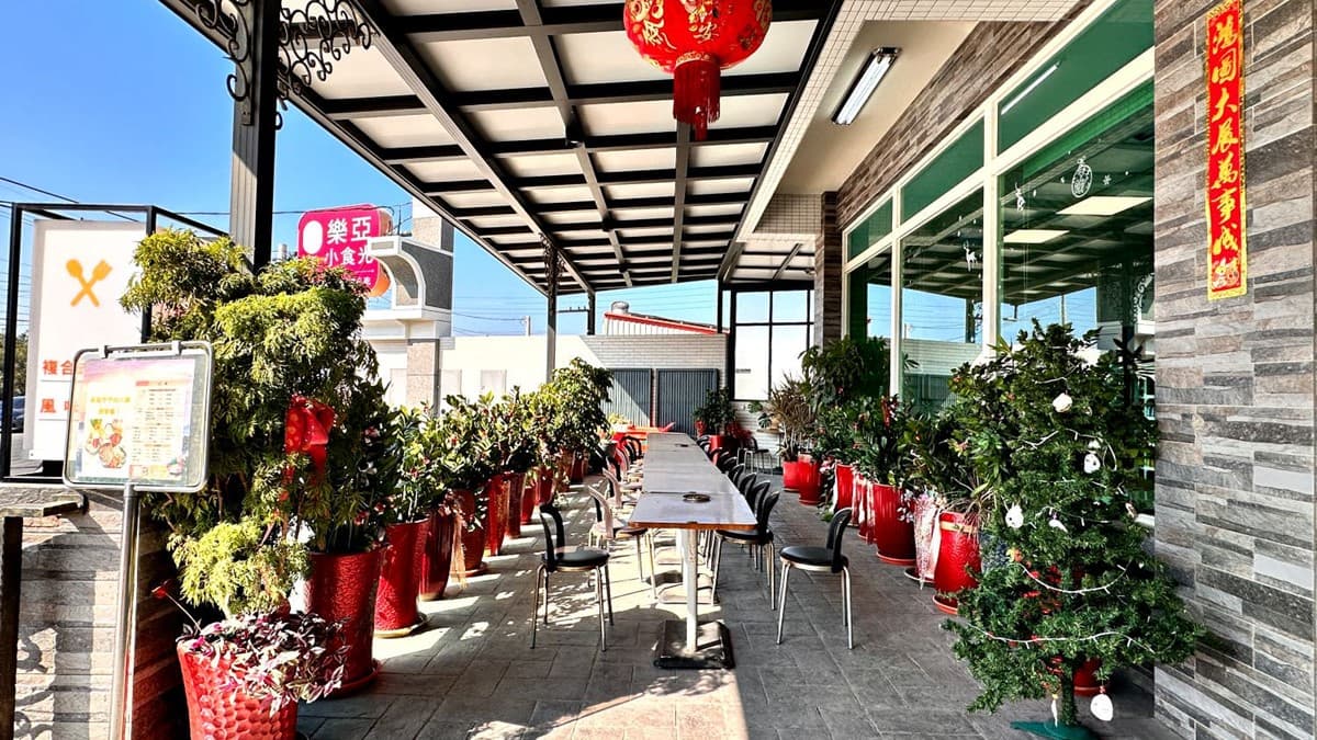 店內環境明亮乾淨，空間寬敞，設有無障礙步道。（圖片來源：閃閃玩樂）