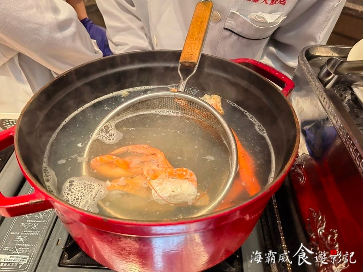 海鮮控快衝！福華「彩虹座」平日午晚餐升級，爽嗑雪蟹腳、鮮鮑魚、生干貝