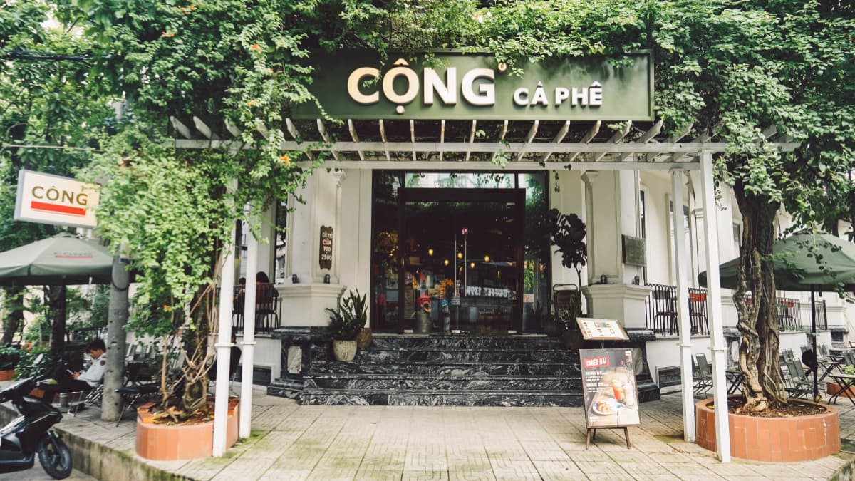 復古風為特色的「越共咖啡Cong Caphe」很有懷舊情調。（圖片來源：Cong Caphe ）