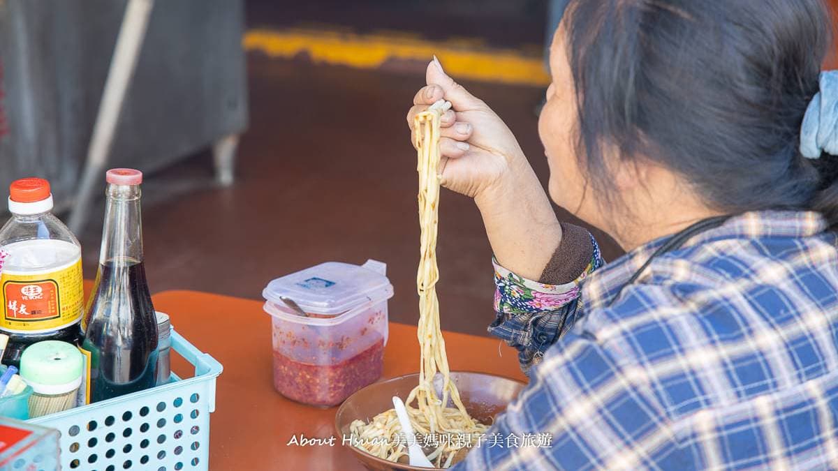 很多人會來麵店吃早餐。（圖片來源：About Hsuan美美媽咪親子美食旅遊）