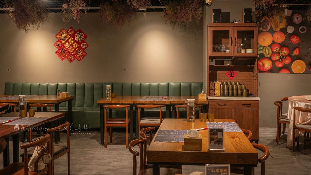 店內風格偏向復古混合南洋風！（圖片來源：晏世旅攝）