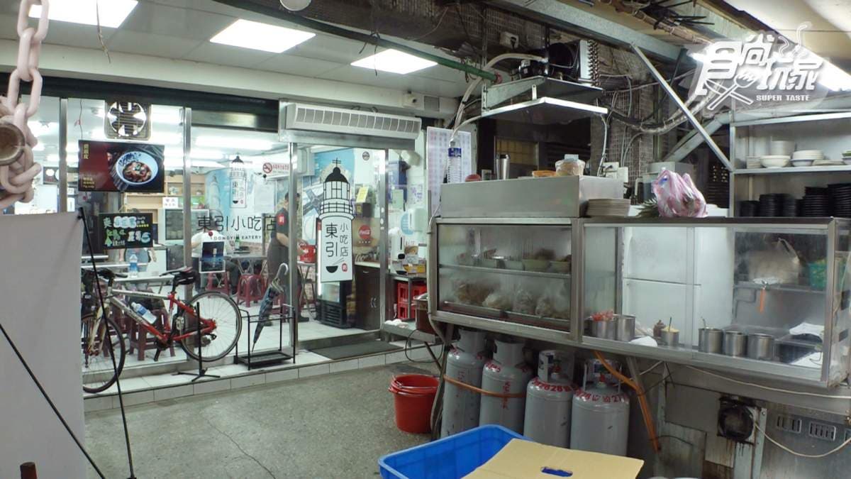 「東引小吃店」位在台北市松山區。