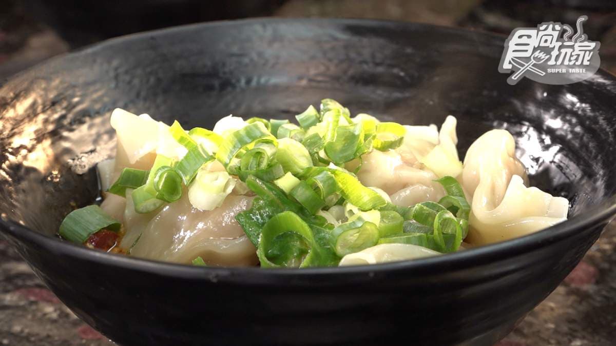「紅油抄手」分量很多，也很夠味。