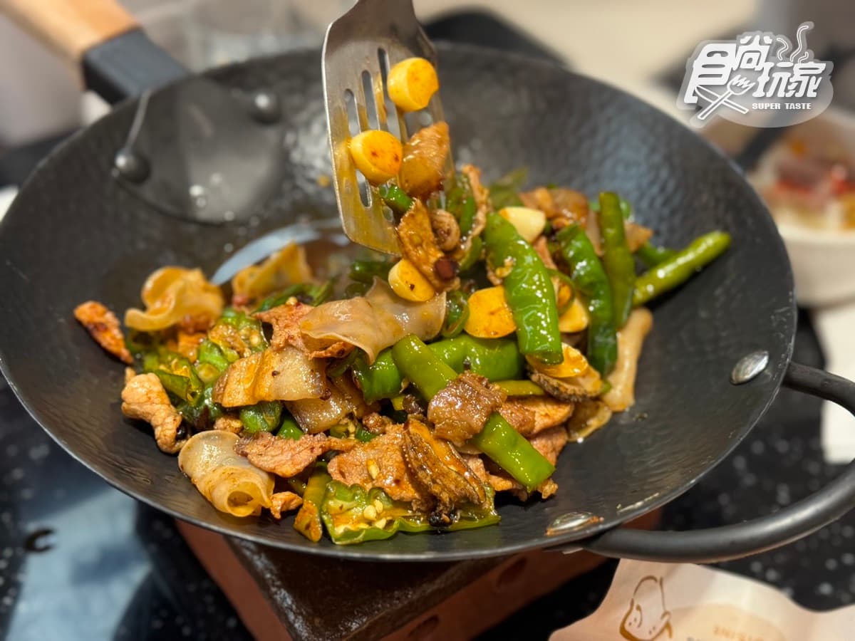 【新開店】爆炒和牛買一送一！「炒湘湘」插旗信義，７款必嗑＋地瓜飯無限續