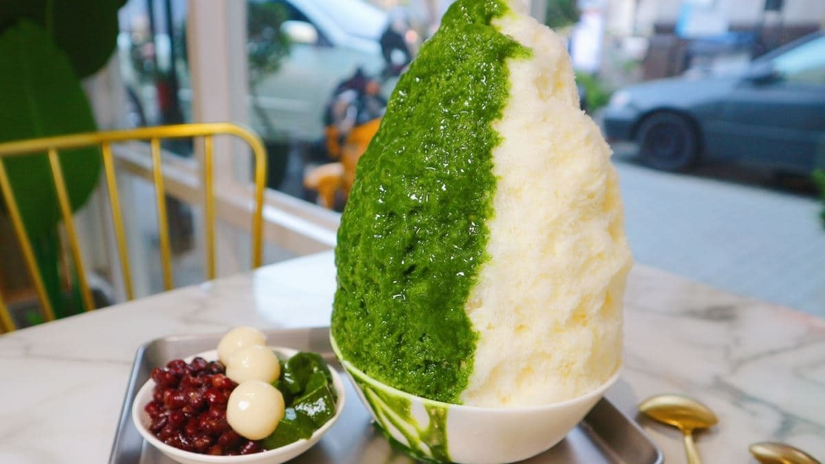 「小山園若竹抹茶刨冰 」能嘗到紅豆、白玉、抹茶凍不同配料 。（圖片來源：小美很愛嚐）