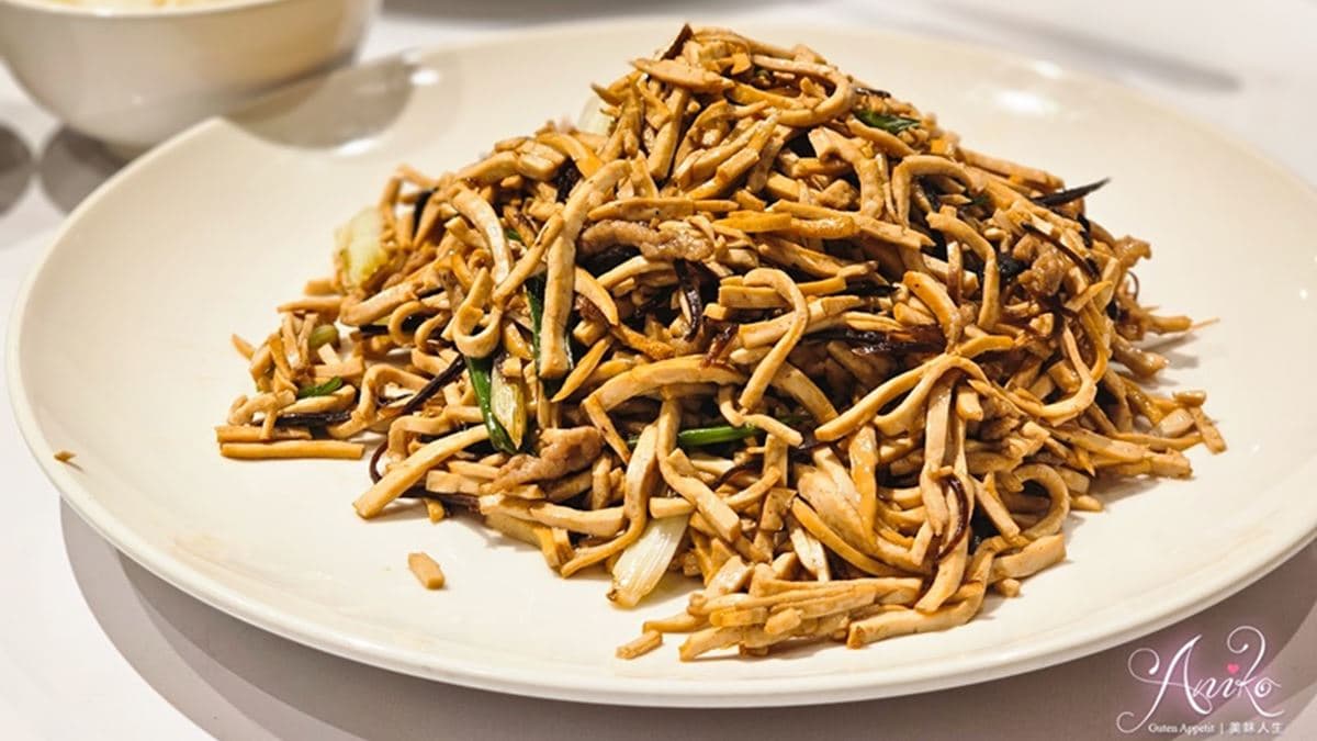 「大頭菜豆干肉絲」調味入味，整體吃起來超下飯。（圖片來源：艾妮可美味人生）