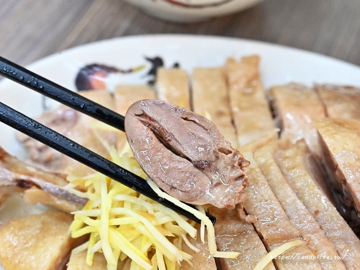 台中人激推鵝肉！市場30年老攤賣到開店面，鮮嫩鵝肉Q皮多汁超欠吃