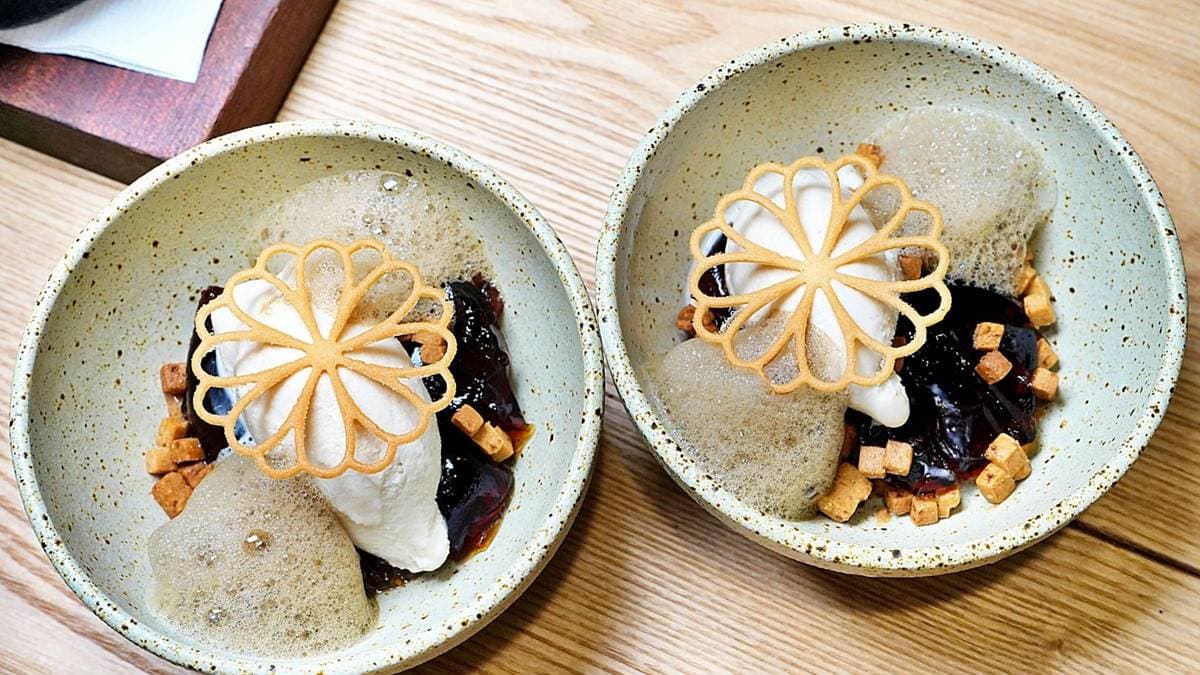 每日甜點不一定，這款「蕎麥冰淇淋」帶有茶香，口感層次豐富。（圖片來源：柚香魚子醬的蹦蹦跳跳）