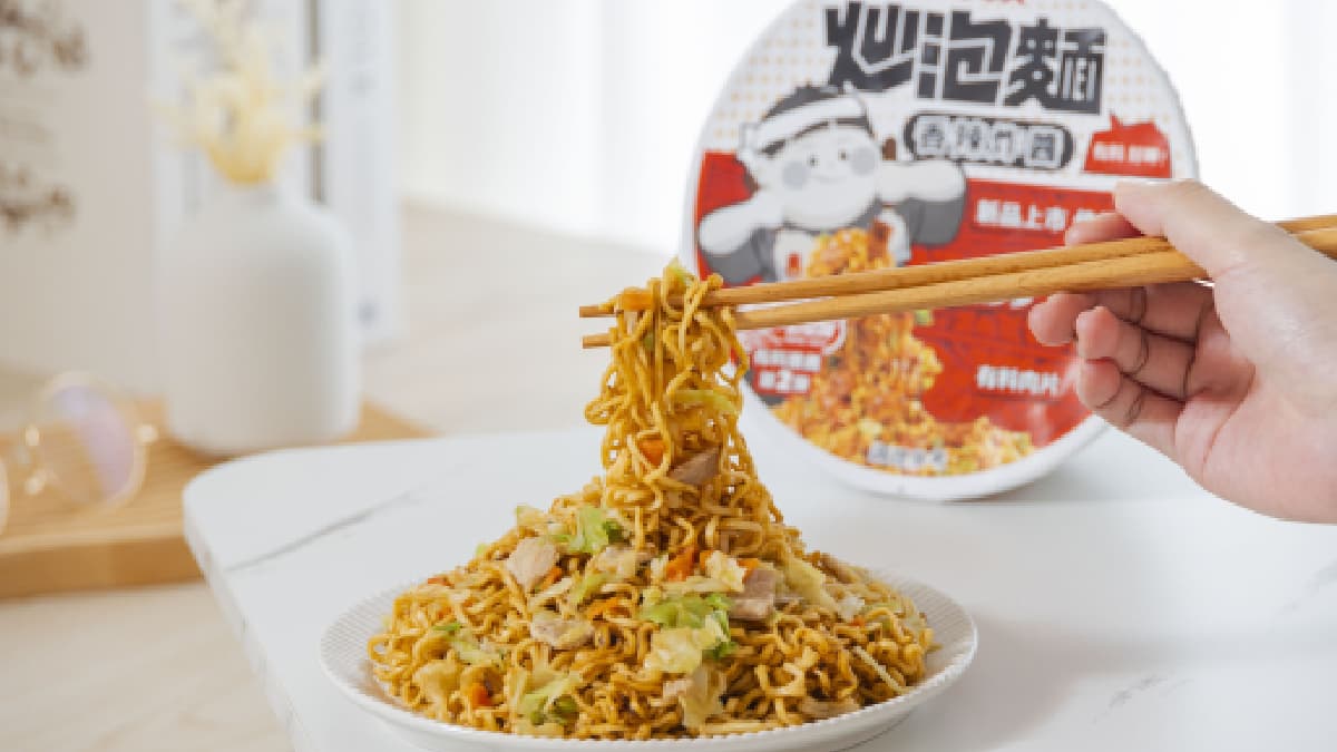 制霸中元普渡最夯供品!食尚玩家聯名爆有料炒泡麵,豐富蔬菜原塊肉澎湃有誠意 制霸中元普渡最夯供品!食尚玩家聯名爆有料炒泡麵,豐富蔬菜原塊肉澎湃有誠意