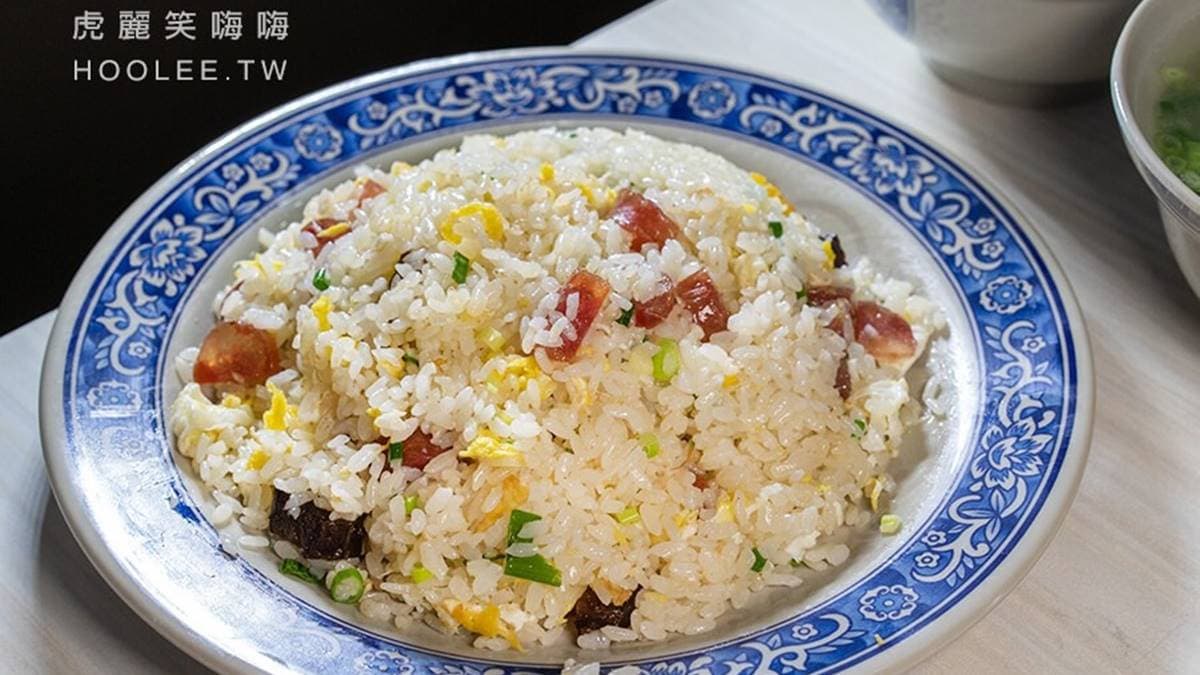 菜單共有高達100種選擇，供應多種港式快炒飯麵料理。（圖片來源：虎麗笑嗨嗨）