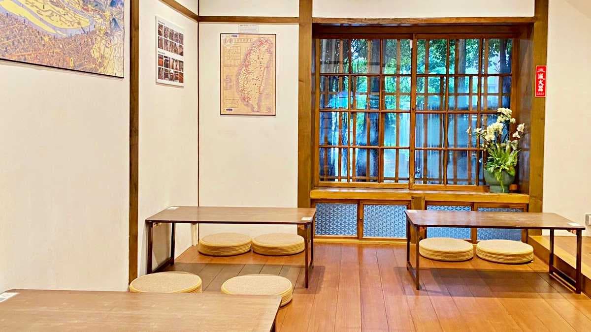 「圓山驛」設有內用座位區。（圖片來源：台北文化局）