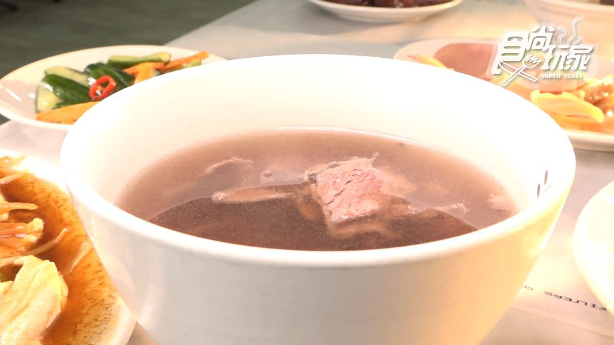 二牛牛肉湯