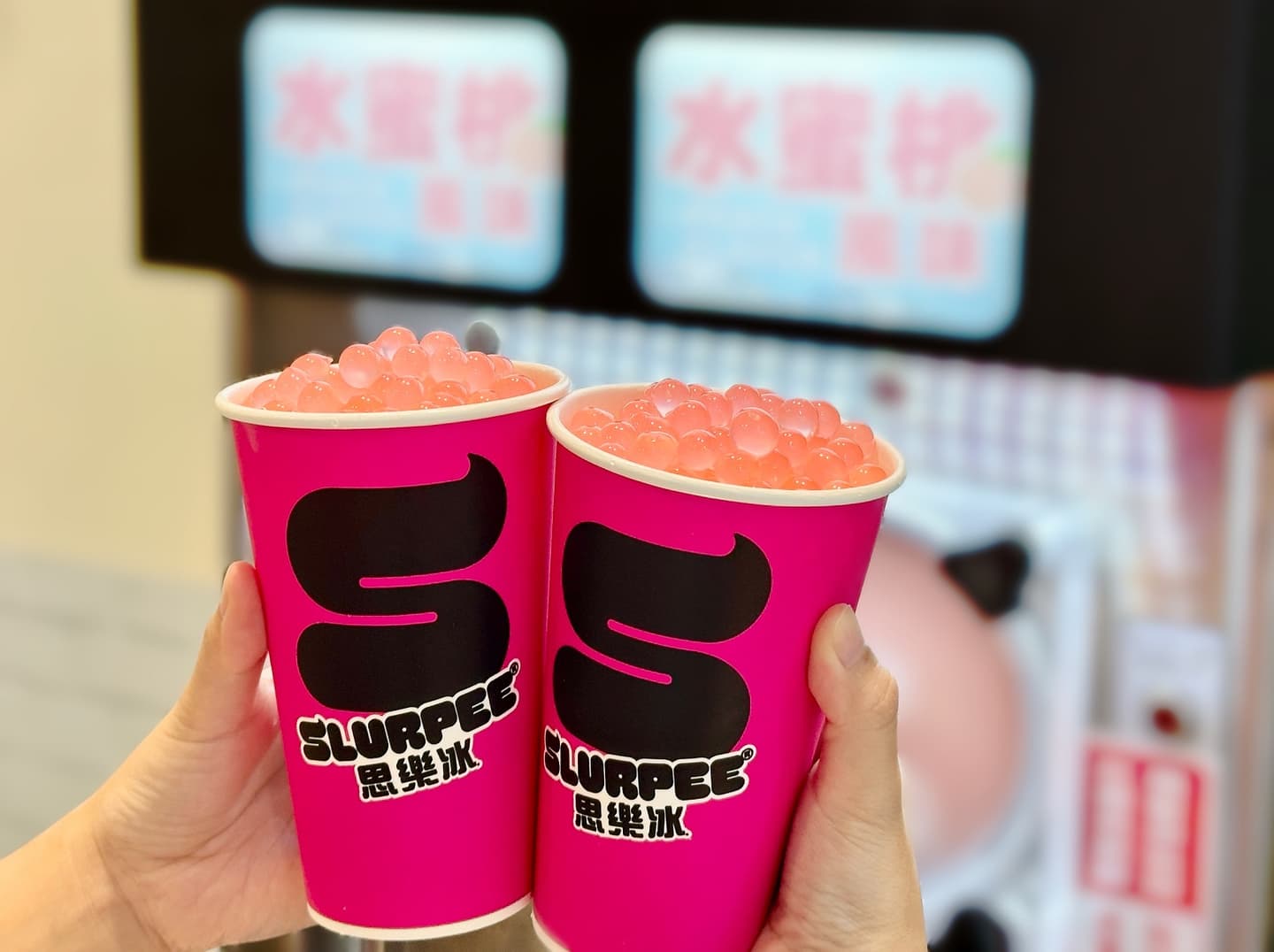 7-11、全家霜淇淋買一送一！２超商週末優惠， 水蜜桃爆爆珠思樂冰、有飲椪糖飲