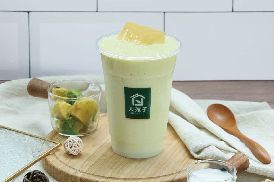 CoCo買一送一、大苑子學生證優惠！２大手搖飲好康，酪梨布丁鮮奶回歸