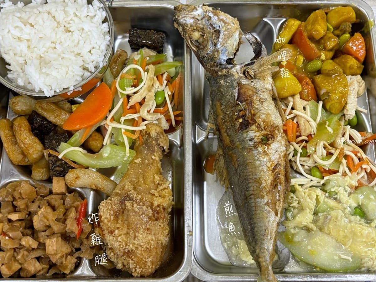 台北隱藏版便宜便當!1主菜+3配菜80元吃飽飽,還附免費例湯、飲料 台北隱藏版便宜便當!1主菜+3配菜80元吃飽飽,還附免費例湯、飲料