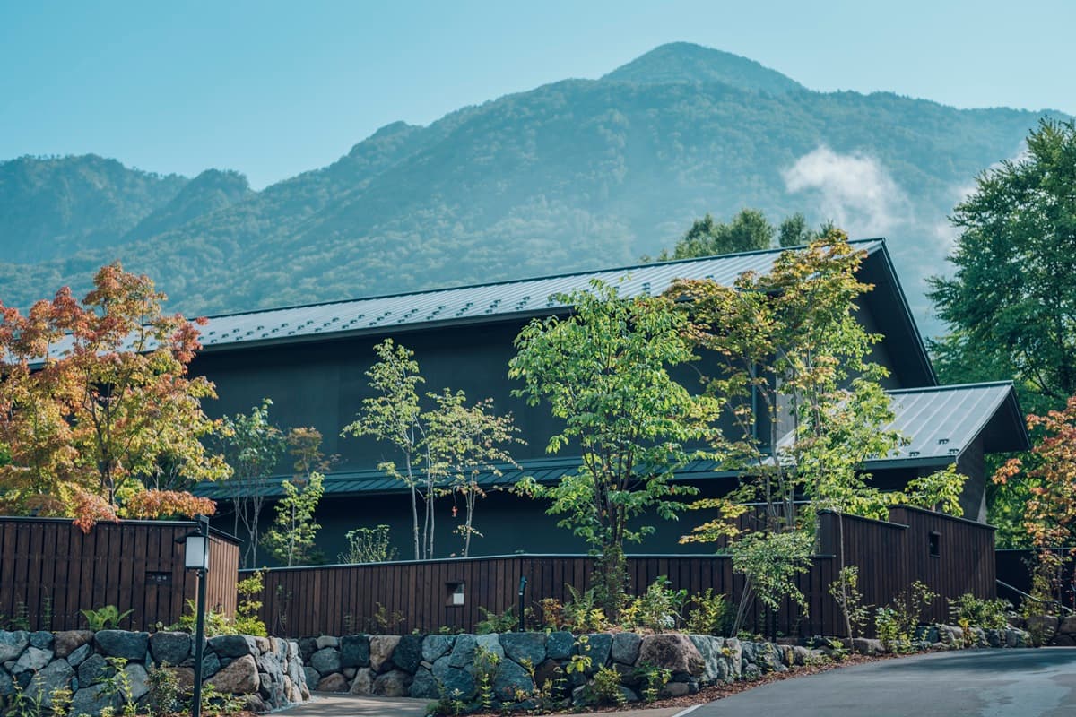 星野集團最新溫泉旅館開幕！「界 奧飛驒」首度插旗岐阜，泡湯吸飽森林芬多精
