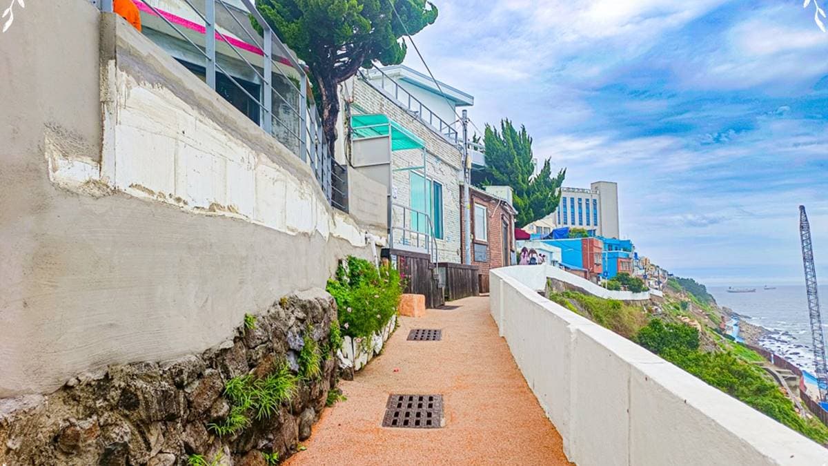 白淺灘文化村風景如畫，就像張明信片。（圖片來源：史努比遊樂園）