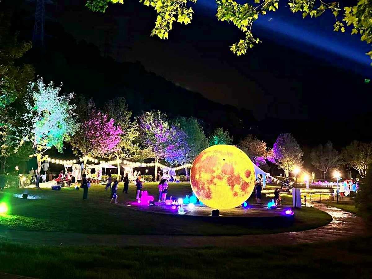桃園慈湖最美水舞秀「這５天」開演！日夜雙版本夢幻爆表，餐車市集任你逛