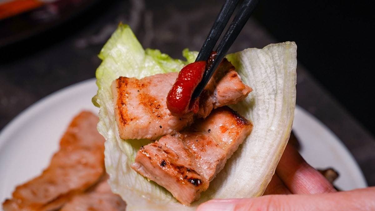 搭配燒肉的醬料選擇豐富，中式、日式、韓式、泰式都有。（圖片來源：美食好芃友）